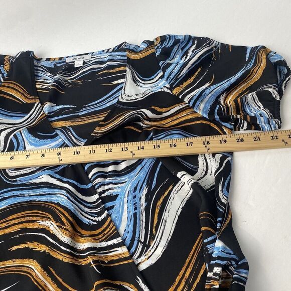 Nine West Blouse Wrap Top Silky Shirt Womens Size Large Short Sleeve Tie Waist - Picture 5 of 15